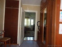 продается 2- комнатная квартира в Торговом центре (1 мкр) 4 этаж - Изображение #4, Объявление #938622