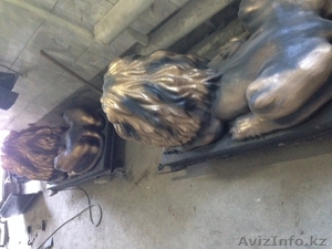 декоративные скульптуры (львы)