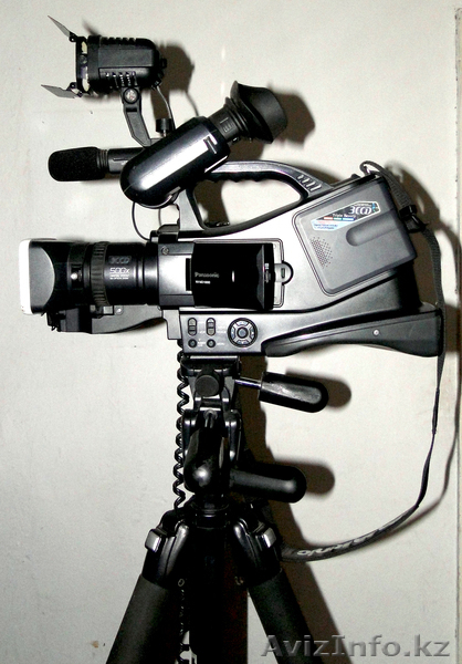 ВИДЕО КАМЕРА Панасоник 10000 в комплекте - Изображение #2, Объявление #994669